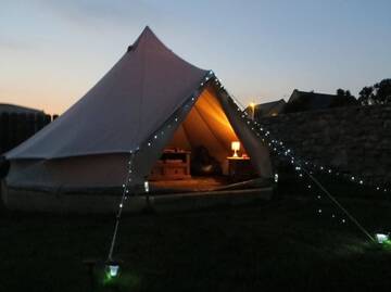 Фото номера Семейный шатер Кемпинги Doolin Glamping г. Дулин 12