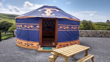 Фото номера Монгольская юрта Кемпинги Doolin Glamping г. Дулин 6
