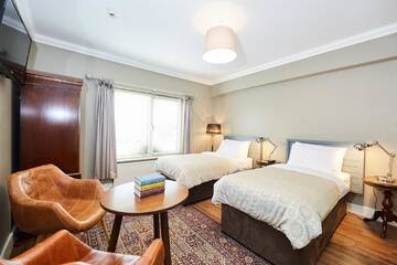 Фото номера Двухместный номер с 2 отдельными кроватями Отель Doolin Inn г. Дулин 4