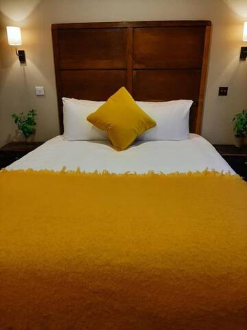 Фото номера Deluxe Queen Room with Private Entrance Отель Fiddle + Bow Hotel г. Дулин 3