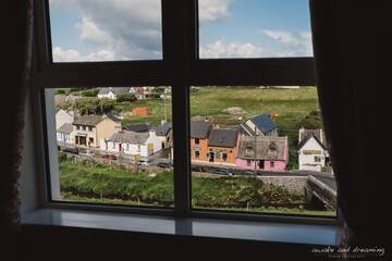 Фото номера Улучшенный номер с кроватью размера «king-size» Гостевой дом Boutique Accommodation in Doolin Village г. Дулин 7