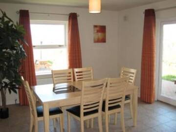 Фото номера Doolin Town Centre Bungalow Дома для отпуска Doolin Village Lodges г. Дулин 15