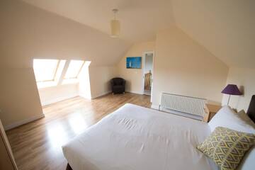 Фото номера Doolin Town Centre Bungalow Дома для отпуска Doolin Village Lodges г. Дулин 4